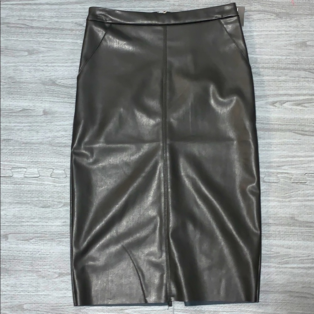 Leather pencil skirt (6)